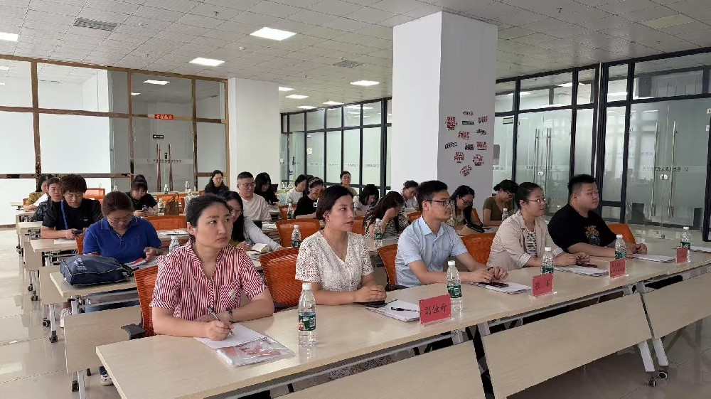 燕郊高新区财税专场助力企业行稳致远